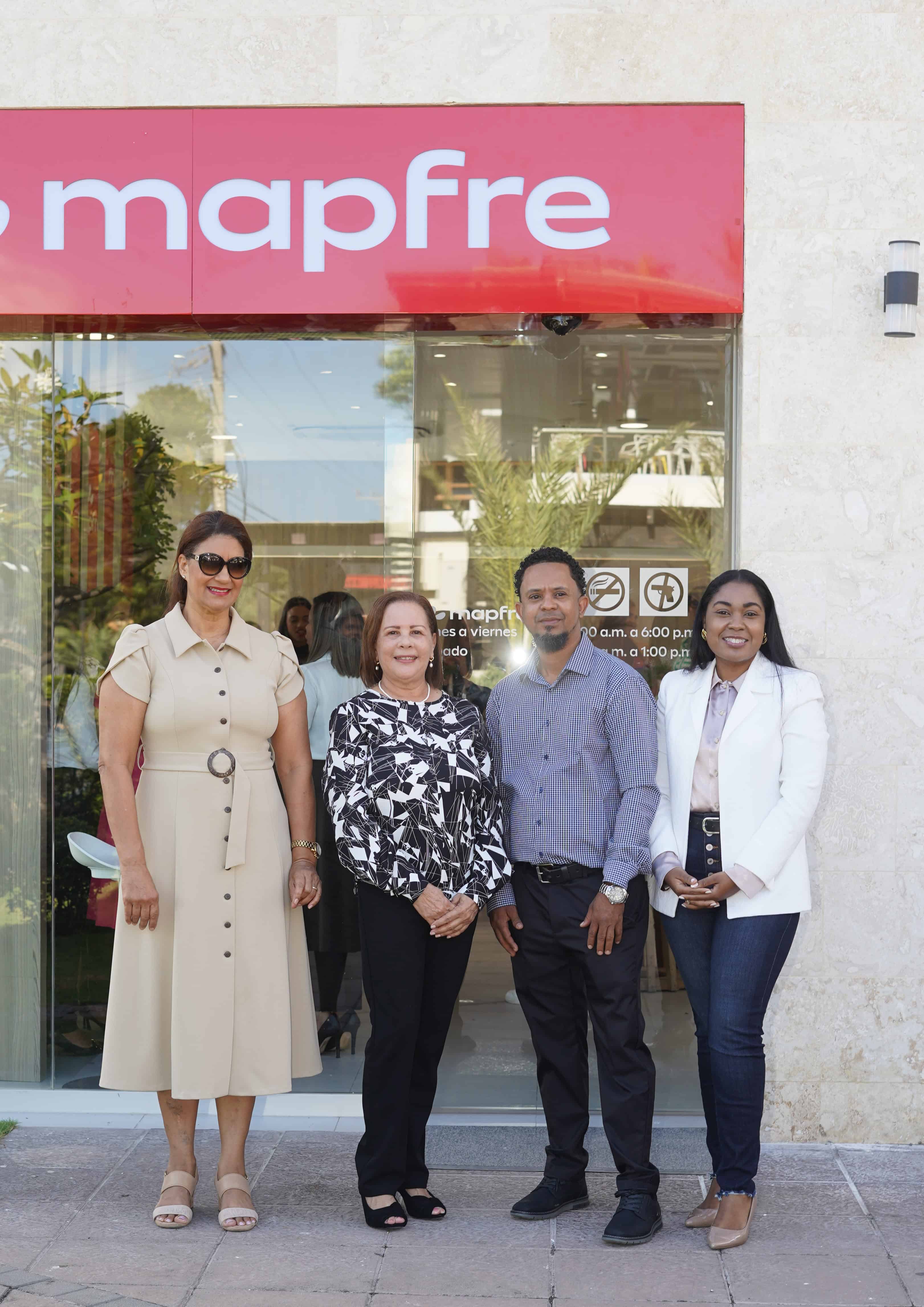 Gilbeisa Almonte, Lina Peña, Yano Peralta y Estefanie Ciriaco.