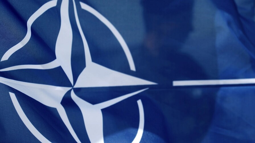 La OTAN adapta su misión en Irak por la seguridad de su personal