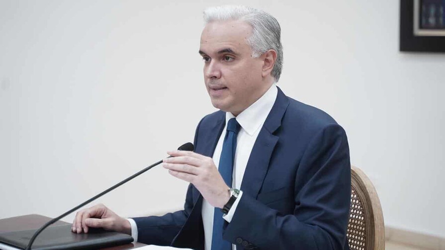 Luis Miguel De Camps impulsa estrategia de educaci&oacute;n digital para modernizar las escuelas