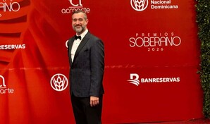 Premios Soberano 2026: Carlos Sánchez gana en la categoría de Stand Up Comedy