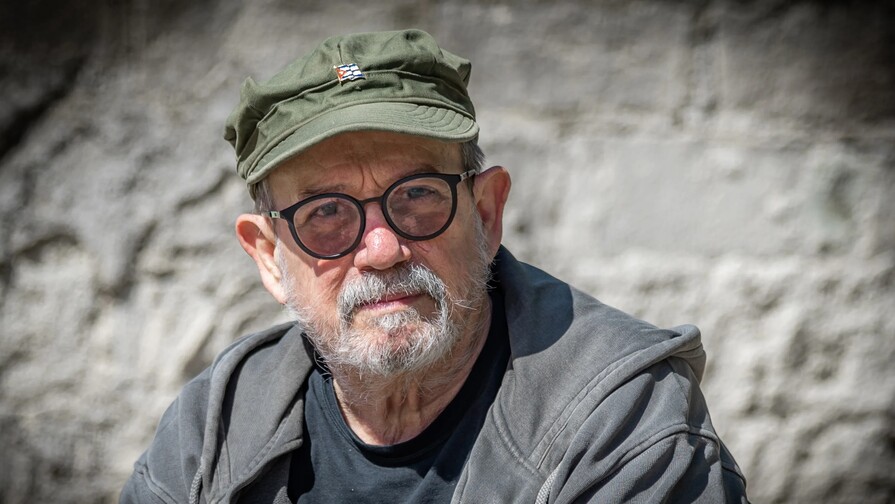 Silvio Rodríguez pide su fusil AKM si Estados Unidos invade Cuba