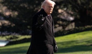 Trump asiste a repatriaci&oacute;n de restos de seis estadounidenses muertos en guerra con Ir&aacute;n