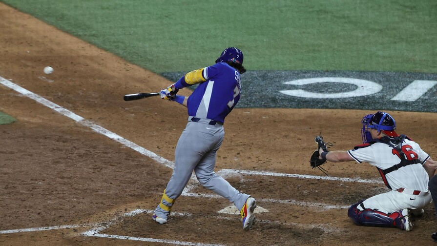 Venezuela conquista su primer Cl&aacute;sico Mundial de B&eacute;isbol tras vencer a EE. UU.  en Miami