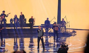 Fonseca lleva el folclore colombiano al Soberano y recibe reconocimiento de Acroarte