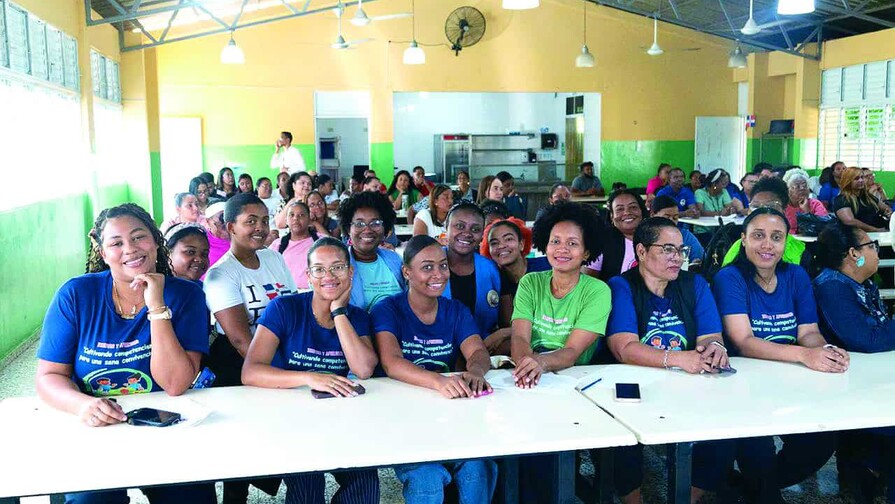 La ADP re&uacute;ne a maestros para analizar realidad educativa