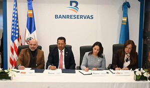 Entidades acuerdan fortalecer y modernizar los servicios de env&iacute;o y recepci&oacute;n de remesas en el pa&iacute;s