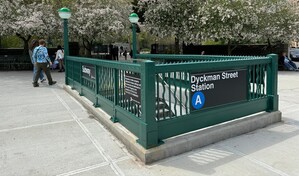 Hombre lanzado por un indigente a las v&iacute;as del tren en el Alto Manhattan sobrevivi&oacute; de milagro