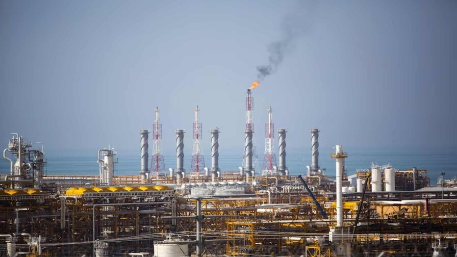 Irán amenaza con destruir el sector energético del Golfo si el suyo vuelve a ser atacado