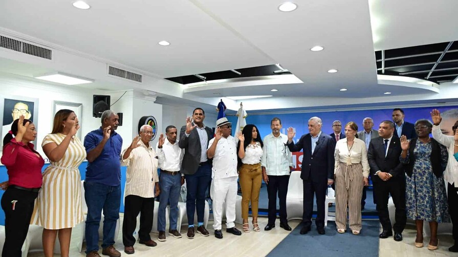 Miguel Vargas dice incapacidad del gobierno le ha hecho m&aacute;s da&ntilde;o al pa&iacute;s que sus actos de corrupci&oacute;n