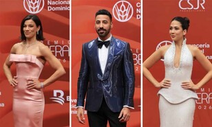 Premios Soberano 2026: duelo en blanco y negro con destellos de color en la alfombra roja