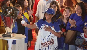 Delcy Rodr&iacute;guez gestiona con EE. UU. visita a Venezuela de jugadores que ganaron el Cl&aacute;sico