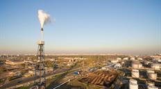 La subida del gas natural se modera hasta el 17 %, por debajo de los 64 euros