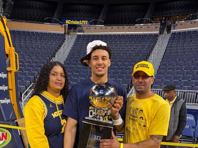 Yaxel Lendeborg: primero de RD en 1er equipo de NCAA