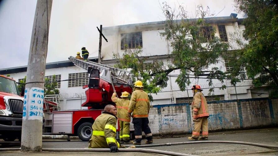 Banreservas asegura que documentos afectados por incendio en su almac&eacute;n cuentan con respaldo digital