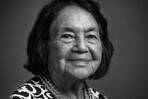 Dolores Huerta asume su responsabilidad por haber callado el abuso de C&eacute;sar Ch&aacute;vez