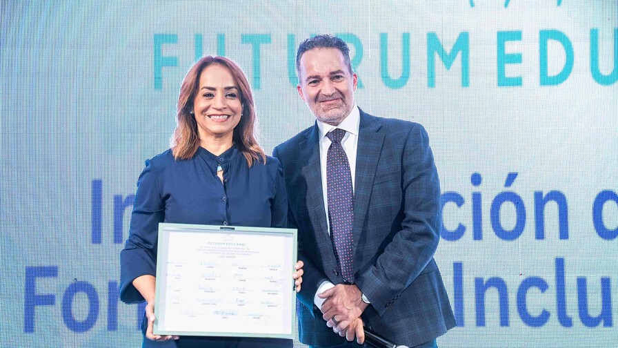 Futurum Educandi grad&uacute;a su primer grupo en inclusi&oacute;n laboral con un emotiva cena