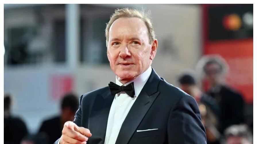 Kevin Spacey llega a un acuerdo extrajudicial con tres hombres que lo acusaban de agresión sexual Kevin Spacey llega a un acuerdo extrajudicial con tres hombres que lo acusaban de agresión sexual