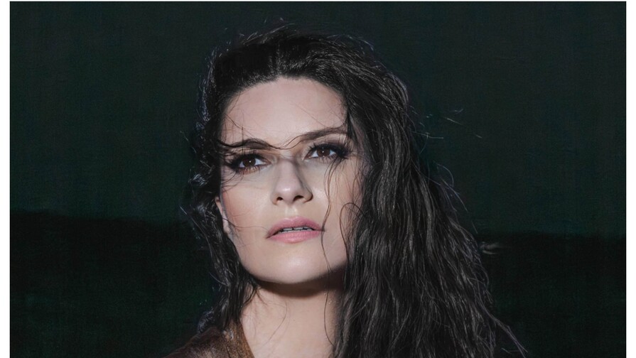 Detalles del concierto de Laura Pausini en el Óvalo de la Feria Ganadera