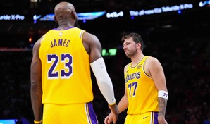 LeBron James iguala r&eacute;cord de partidos jugados en la NBA y Doncic anota 60 puntos