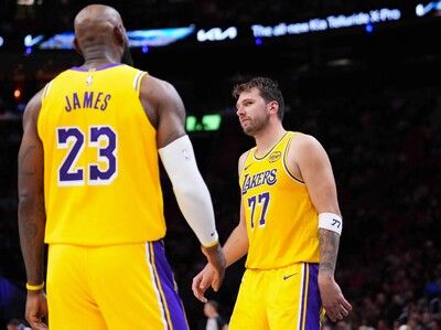 NBA: LeBron James iguala récord de partidos jugados en la NBA