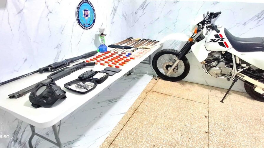 Desmantelan presunta banda dedicada al robo de motocicletas en Villa Riva