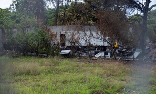 Fueron a quemar panales de avispas e incendiaron butacas en almac&eacute;n del Minerd