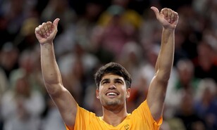 Alcaraz vence a Fonseca en el duelo m&aacute;s esperado del d&iacute;a en Miami