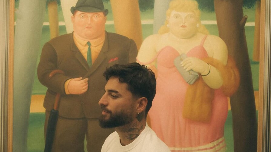 El maestro Fernando Botero, la inspiración del nuevo sencillo de Maluma, Arcángel y NTG