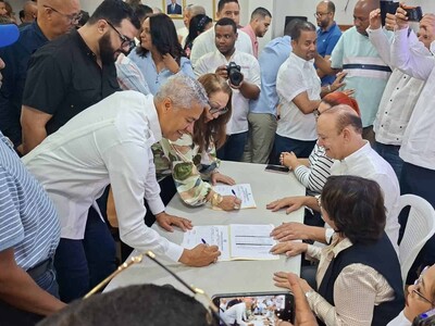 Partido Revolucionario Moderno inicia inscripción en Santiago