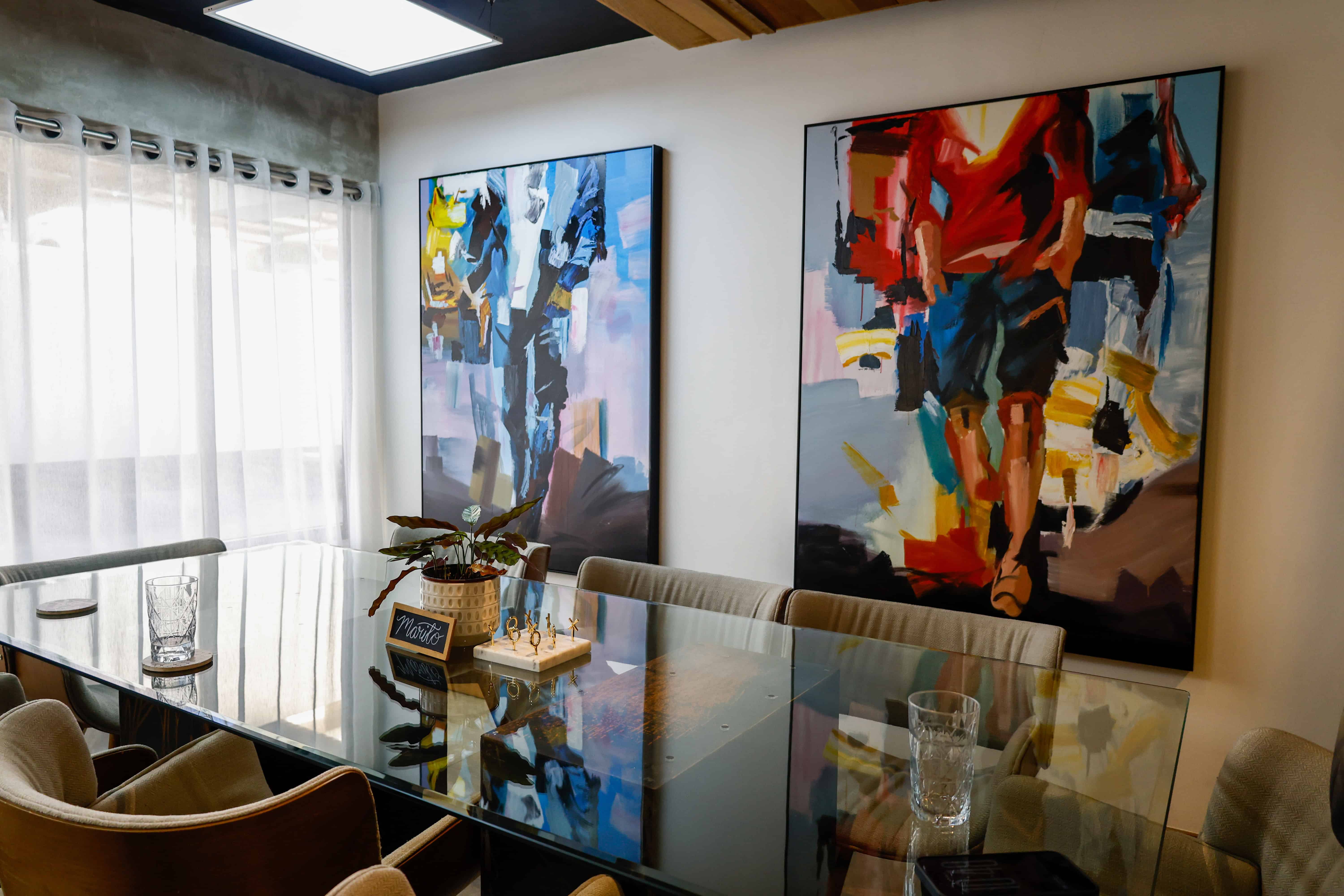 Sal&oacute;n de reuniones en Chez Space.