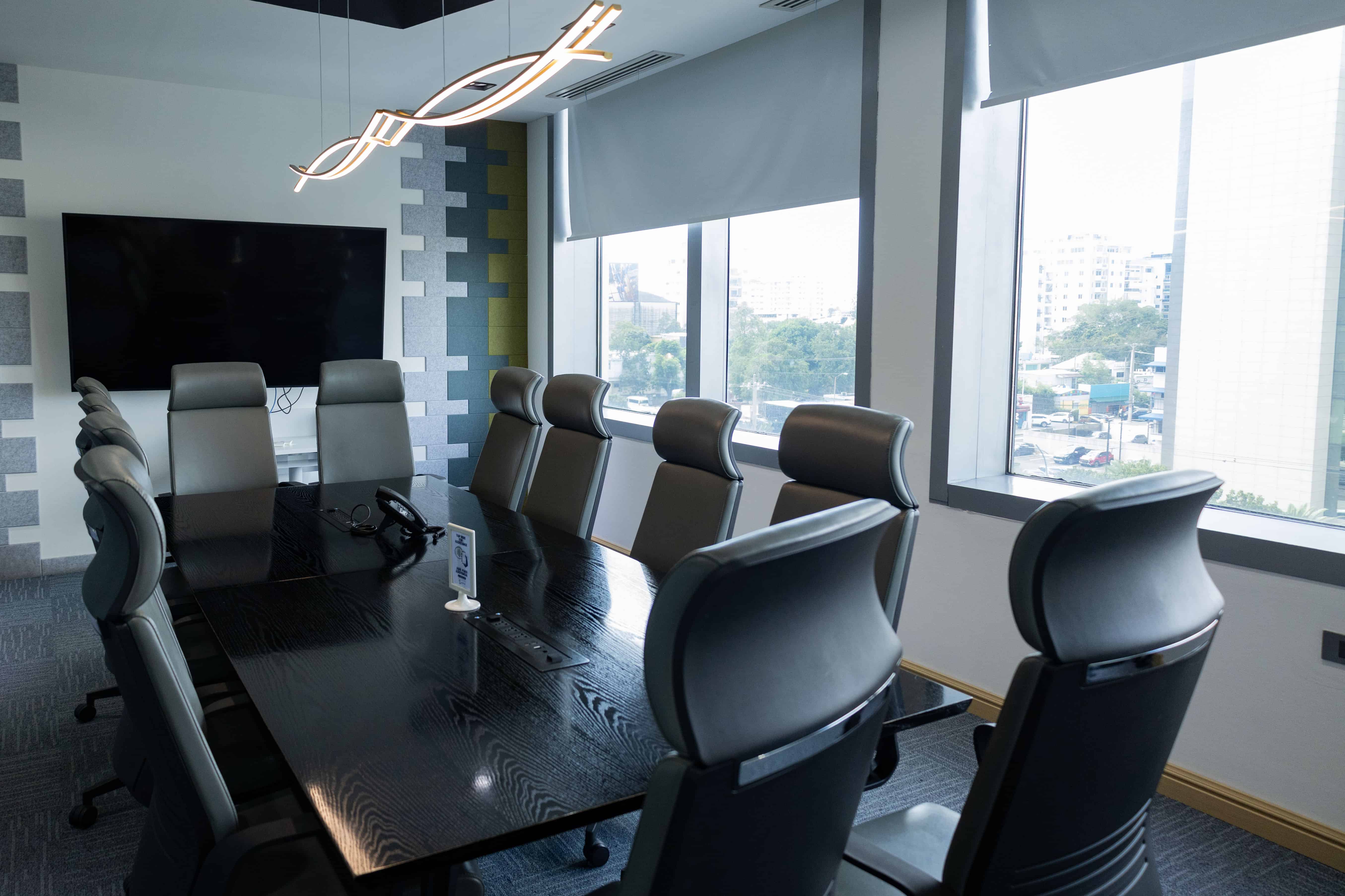 Sal&oacute;n de reuniones para directivos dentro de Spatium.