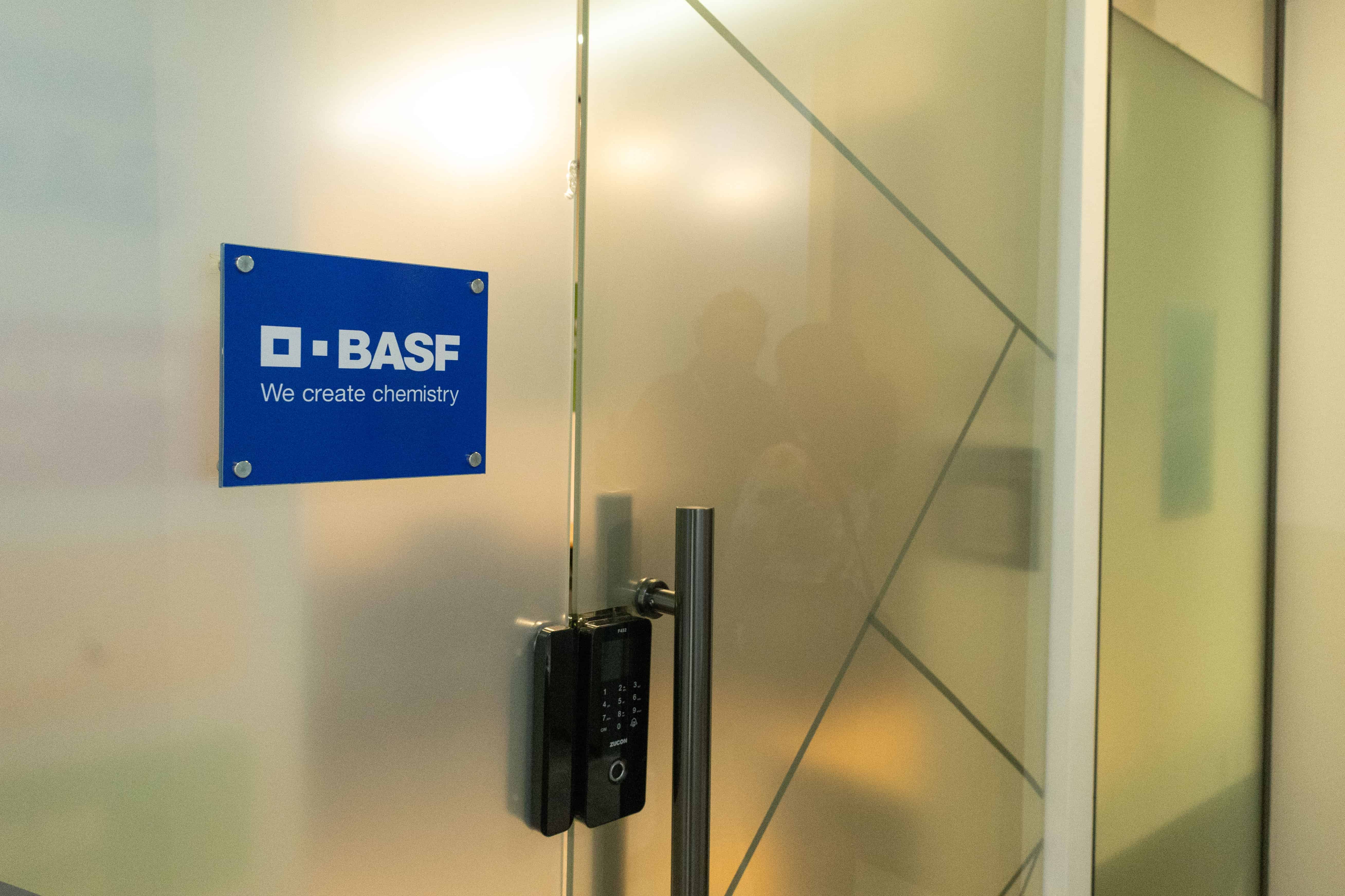 Oficina privada de BASF en Spatium.