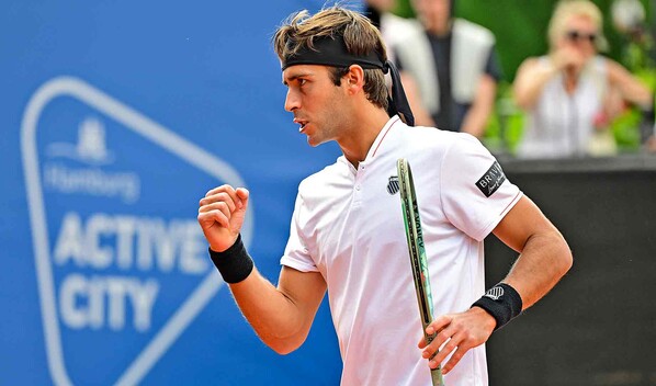 El argentino Etcheverry accede a la tercera ronda del Masters 1000 de Miami