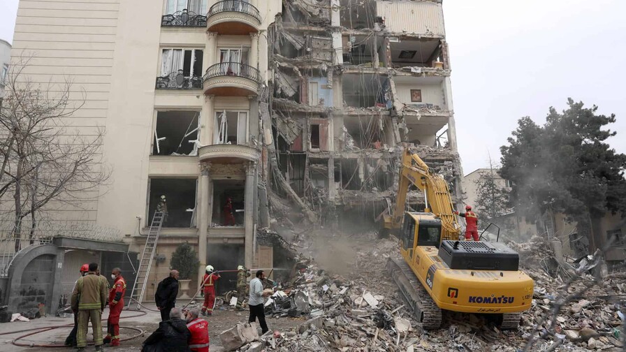 Colas para comprar generadores el&eacute;ctricos en Teher&aacute;n tras las amenazas de Trump