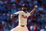 Cristopher Sánchez y los contratos de pitchers que no superan a los de bateadores