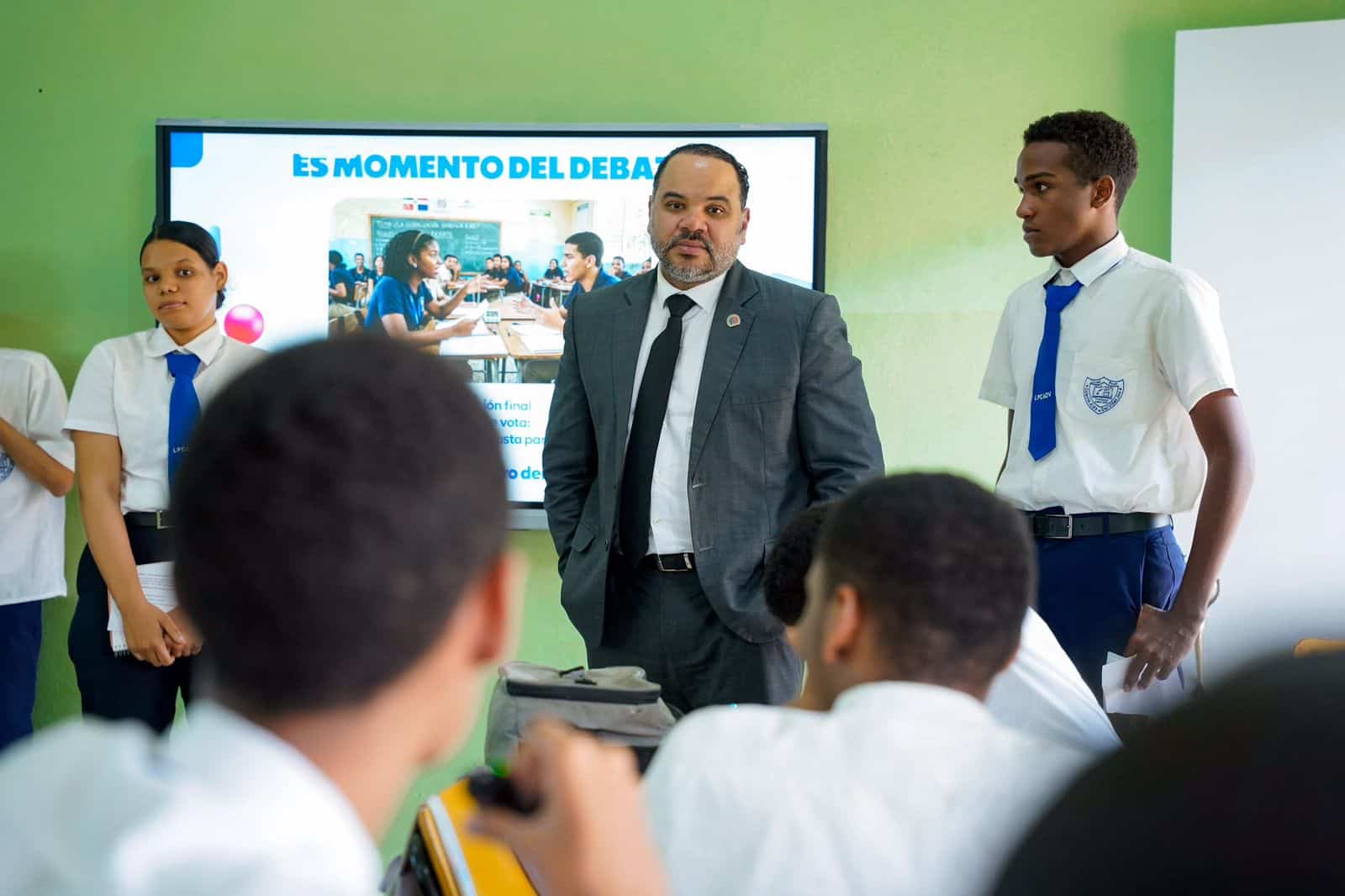 Pensar el agua es pensar el Estado y la dignidad.
