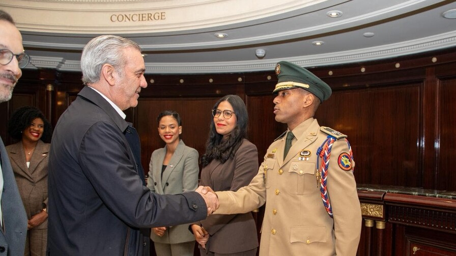 Abinader firma hoy en Francia acuerdo con la OCDE