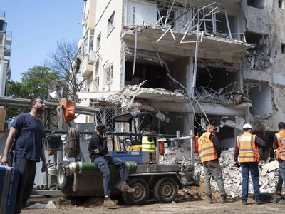 Guerra en Medio Oriente: Irán lanza oleadas de misiles contra Israel