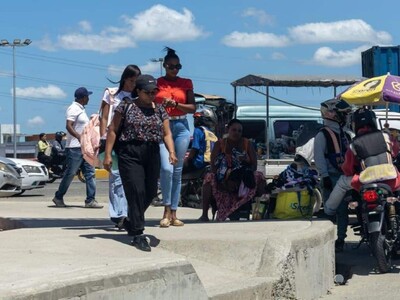 Los empresarios apoyan las medidas económicas; ciudadanos dudan