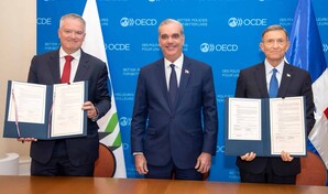 Rep&uacute;blica Dominicana y OCDE firman memorando para impulsar reformas estructurales