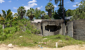 Familias reclaman el derecho de construir su vivienda en solares que ocupan hace m&aacute;s de 20 a&ntilde;os
