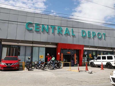 Reabre el tercero de los 15 comercios chinos cerrados por fallas