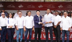 Nelson Cruz exhorta a priorizar la educaci&oacute;n en apertura del torneo RBI de Villa Altagracia