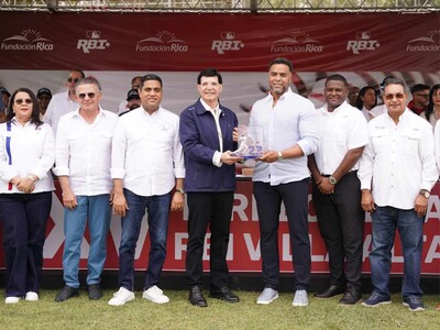 Torneo RBI: Nelson Cruz exhorta a jóvenes a prioriza la educación