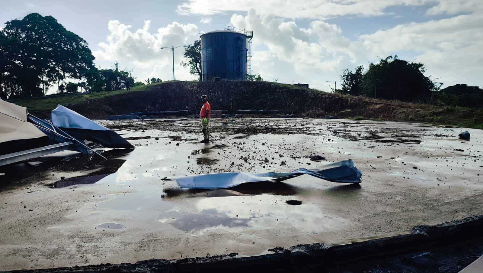 Un tanque de almacenamiento del acueducto del municipio de Nagua explota.