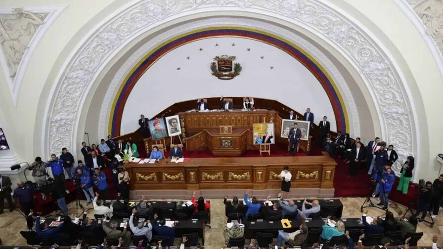 Parlamento venezolano aprueba designaci&oacute;n de Arianny Seijo como nueva procuradora general