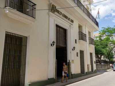 BCC autoriza empresa española a gestionar remesas hacia Cuba