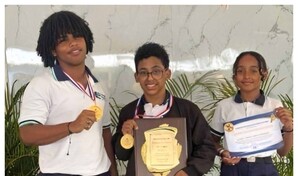 Estudiantes del Colegio San Mart&iacute;n de Porres obtienen primeros lugares en olimpiadas distritales