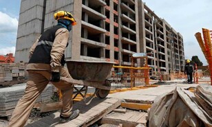 La mano de obra presion&oacute; al alza el costo de construir viviendas en 2025