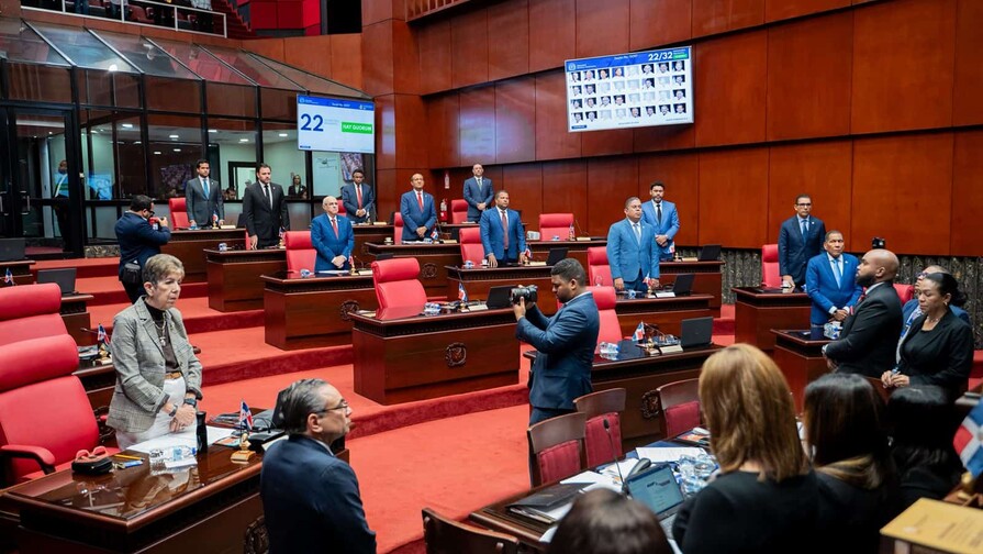 Los senadores se resisten a abandonar el barrilito pese a llamados por la crisis Los senadores se resisten a abandonar el barrilito pese a llamados por la crisis
